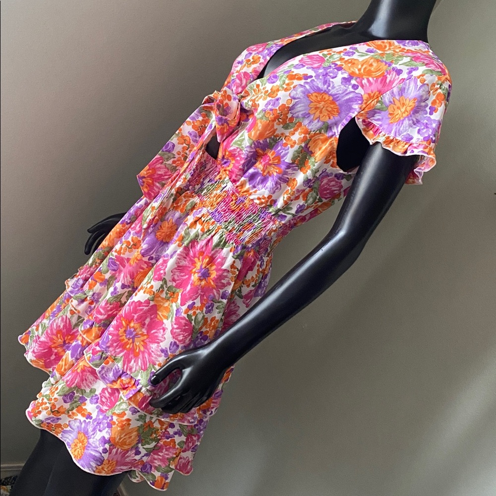 PRETTYGARDEN Floral Multicolored V-Neck Peep Hole Dress - Picture 5 of 12